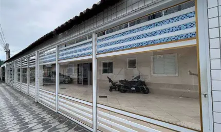 Casa com 2 quartos à venda na Rua dos Jequitibás, 232, Jardim Samambaia, Praia Grande