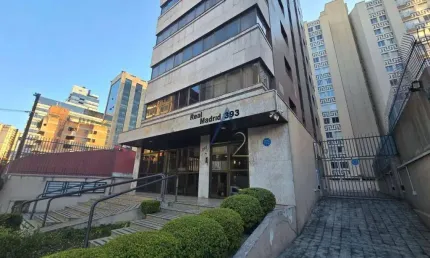 SALA COMERCIAL A 600m DO SHOPPING MUELLER PARA VENDA/LOCAÇÃO