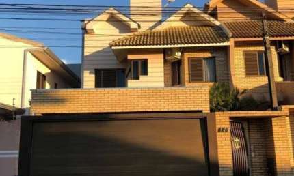 Sobrado com 3 dormitórios à venda, 135 m² por R$ 760.000,00 - Recanto Tropical - Cascavel/PR