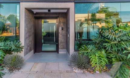 Casa com 3 dormitórios à venda, 240 m² por R$ 3.200.000,00 - Country - Cascavel/PR