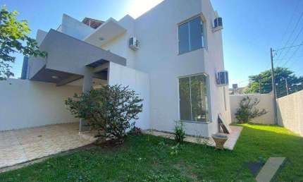 Sobrado com 4 dormitórios à venda, 157 m² por R$ 680.000,00 - Coqueiral - Cascavel/PR