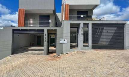 Casa com 3 quartos à venda na Rua Padre Carlos Nitzko, Maria Luiza, Cascavel