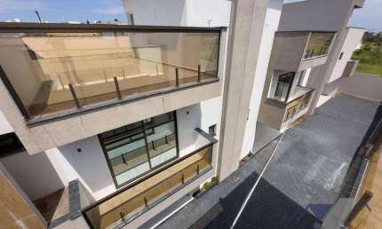 Sobrado com 3 dormitórios à venda, 136 m² por R$ 899.000,00 - Santo Inácio - Cascavel/PR