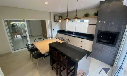 Sobrado à venda, 265 m² por R$ 1.700.000,00 - FAG - Cascavel/PR