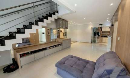 Sobrado com 3 dormitórios à venda, 143 m² por R$ 990.000,00 - Maria Luiza - Cascavel/PR