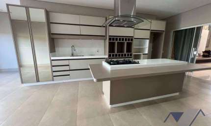 Sobrado com 3 dormitórios à venda, 230 m² por R$ 850.000,00 - Universitário - Cascavel/PR