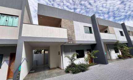 Sobrado com 3 dormitórios à venda, 129 m² por R$ 559.000,00 - Santa Felicidade - Cascavel/PR