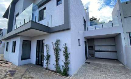 Sobrado com 3 dormitórios para alugar, 102 m² por R$ 3.200,00/mês - Country - Cascavel/PR