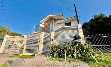 Sobrado com 3 dormitórios para alugar, 178 m² por R$ 6.680,00/mês - Santa Cruz - Cascavel/PR