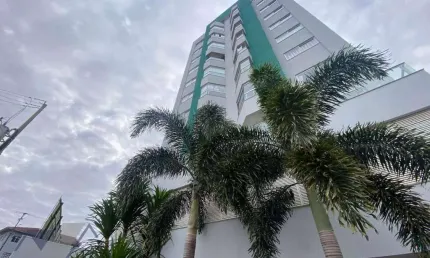 Apartamento com 3 dormitórios para alugar, 184 m² por R$ 3.900,00/mês - Parque São Paulo - Cascavel/PR