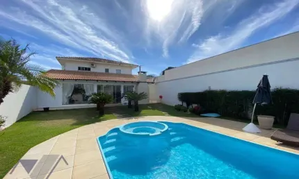 Sobrado com 3 dormitórios à venda, 212 m² por r$ 2.500.000,00 - coqueiral - cascavel/pr