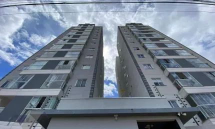 Apartamento com 2 dormitórios para alugar, 48 m² por R$ 2.570,00/mês - Centro - Cascavel/PR