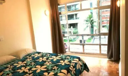EMBARE- APARTAMENTO- DOIS DORMITÓRIOS-DEP REVERTIDA-WC EMP- GAR COL-PX PRAIA-REF 2178