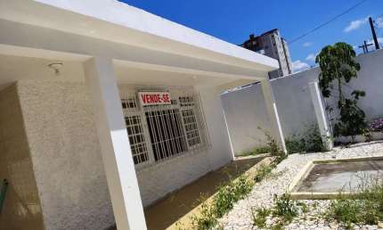 MONGAGUÁ-OPORTUNIDADE- CASA 3 DORMITÓRIOS-SUITE- DEP COMPLETA-3 VAGAS-50 MTS PRAIA- REF 2217