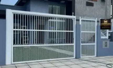 Casa com 2 quartos à venda na Avenida Atlântica, 2064, Centro, Tramandaí