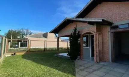 Casa com 4 quartos à venda na Avenida Atlântica, 2064, Centro, Tramandaí
