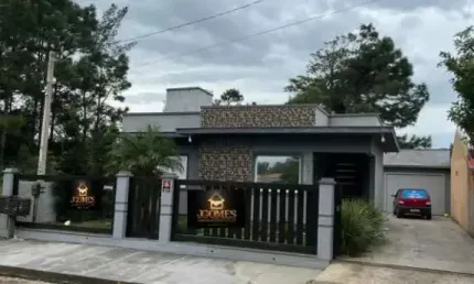 Casa com 2 quartos à venda na Avenida Atlântica, 2064, Centro, Tramandaí
