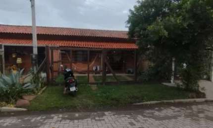Casa com 2 quartos à venda na Avenida Atlântica, 2064, Centro, Tramandaí