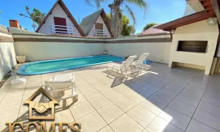 BELO DUPLEX EM CONDOMINIO COM PISICINA EM IMBÉ A 600 METROS DO MAR