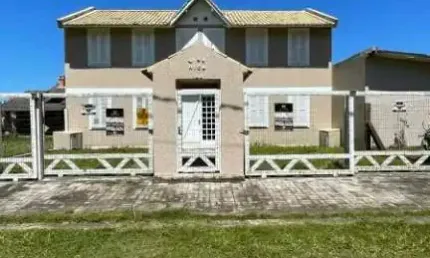 APARTAMENTO DE UM DORMITÓRIO A UMA QUADRA DO MAR POR APENAS 247 MIL