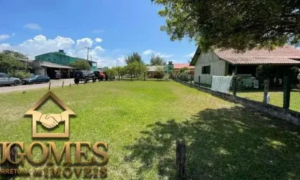 Belo terreno de esquina a poucos metros do mar no jardim atlantico!!!