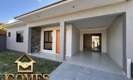 Linda casa de alvenaria em Tramandaí,  no bairro nova Tramandaí próximo a mercado, padaria, farmácia e todo comercio local