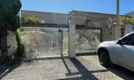 Casa com 2 quartos à venda na Avenida Atlântica, 2064, Centro, Tramandaí