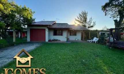 Casa com 3 quartos à venda na Avenida Atlântica, 2064, Centro, Tramandaí