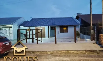 Casa com 3 quartos à venda na Avenida Atlântica, 2064, Centro, Tramandaí