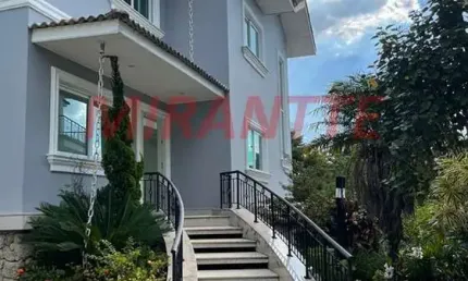 Cond. fechado de 522m² com 3 quartos em Jardim Floresta
