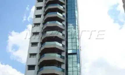 Apartamento de 262m² com 4 quartos em Horto Florestal