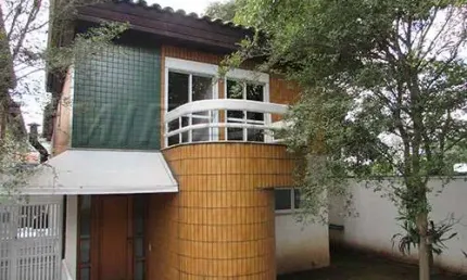 Sobrado de 224m² com 4 quartos em Alto de Pinheiros