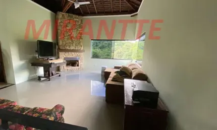 Sobrado de 750m² com 5 quartos em Serra Da Cantareira