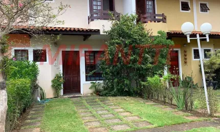 Cond. fechado de 110m² com 3 quartos em Horto Florestal
