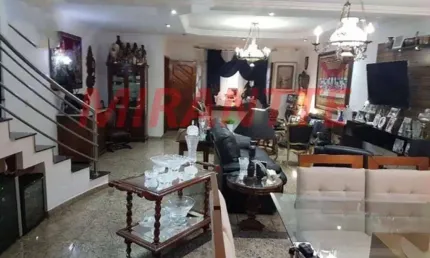 Casa com 3 quartos à venda na Avenida Doutor Carlos de Campos, Centro, Guarulhos