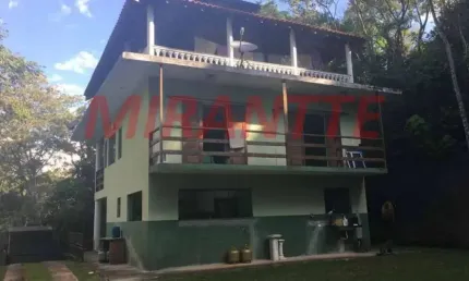 Sobrado de 320m² com 3 quartos em Centro - Mairiporã