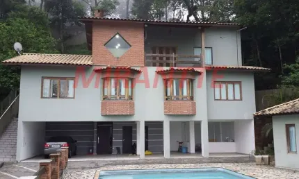 Sobrado de 380m² com 3 quartos em Serra Da Cantareira