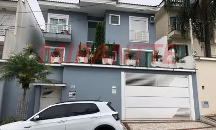 Sobrado de 334m² com 4 quartos em jardim entre serras