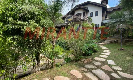 Sobrado de 600m² com 4 quartos em Serra Da Cantareira