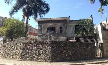Casa terrea de 200m² com 4 quartos em Parque Casa De Pedra