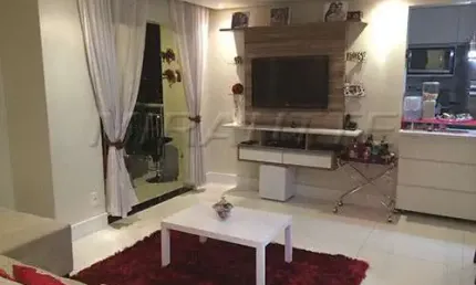 Apartamento de 63m² com 2 quartos em Vila Santa Clara