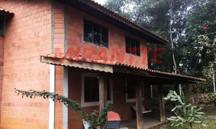 Sobrado de 300m² com 3 quartos em serra da cantareira