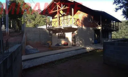 Sobrado de 280m² com 4 quartos em serra da cantareira