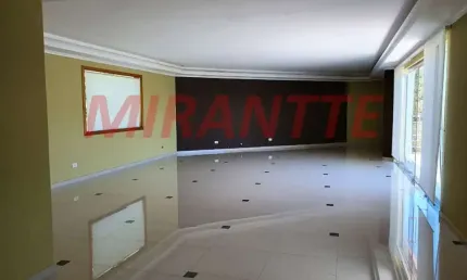 Sobrado de 600m² com 4 quartos em serra da cantareira