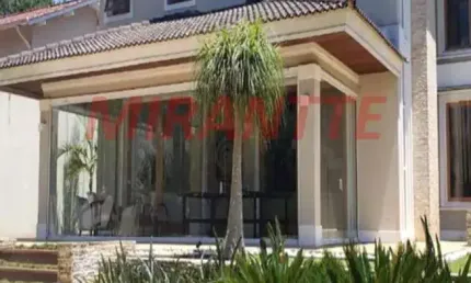 Sobrado de 700m² com 5 quartos em serra da cantareira
