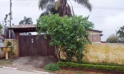 Casa terrea de 263m² com 4 quartos em serra da cantareira