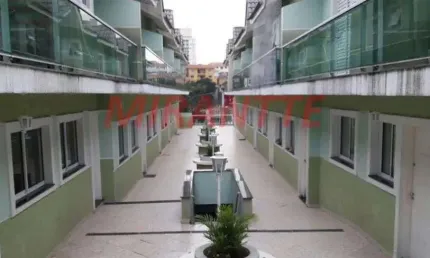 Cond. fechado de 120m² com 3 quartos em vila mazzei