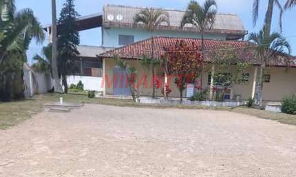 Sobrado de 500m² com 3 quartos em Balneário Adriana