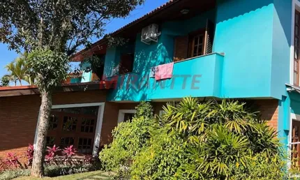 Sobrado de 570m² com 4 quartos em Jardim Virginia Bianca