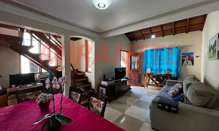 Casa terrea de 235m² com 8 quartos em Serra da Cantareira